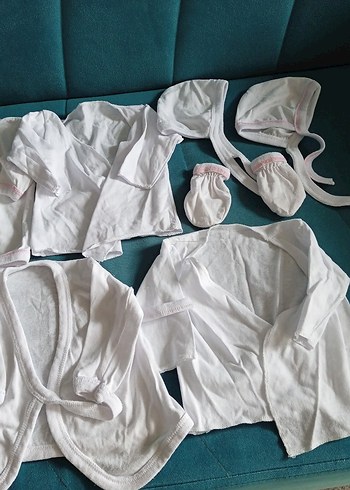 Bebek  Beyaz Pamuklu Kısa Kollu Hastane Kıyafeti zıbın - Görsel 5