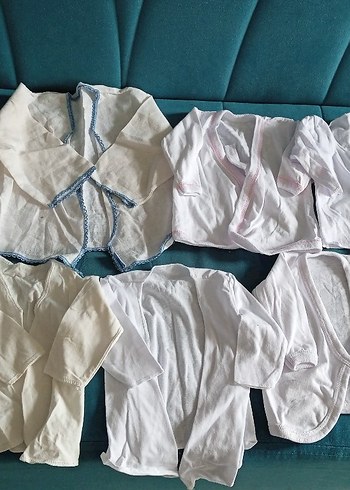 Bebek  Beyaz Pamuklu Kısa Kollu Hastane Kıyafeti zıbın - Görsel 6