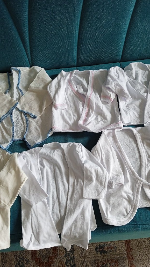 Bebek  Beyaz Pamuklu Kısa Kollu Hastane Kıyafeti zıbın - Görsel 4