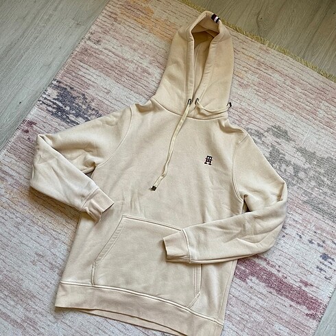 tommy hilfiger sweatshirt
