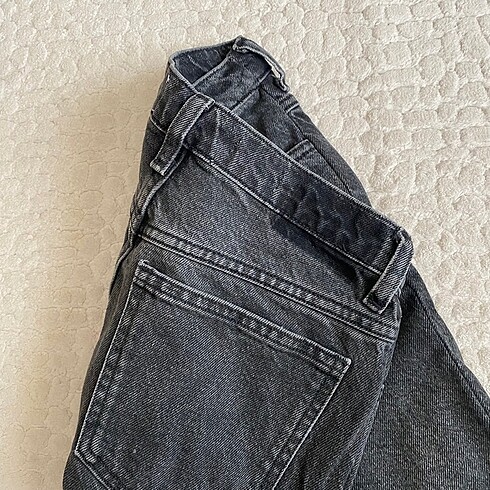 s Beden siyah Renk Mango Yırtık Detaylı Mom Jean