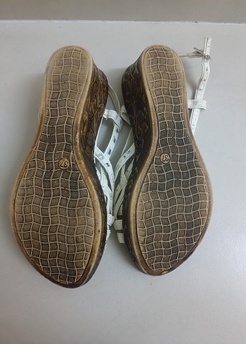 Beyaz Dolgu Topuklu Kadın Sandalet - Görsel 3