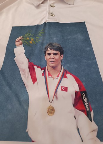 Naim Süleymanoğlu Baskılı Beyaz Polo Yaka T-shirt - Görsel 2