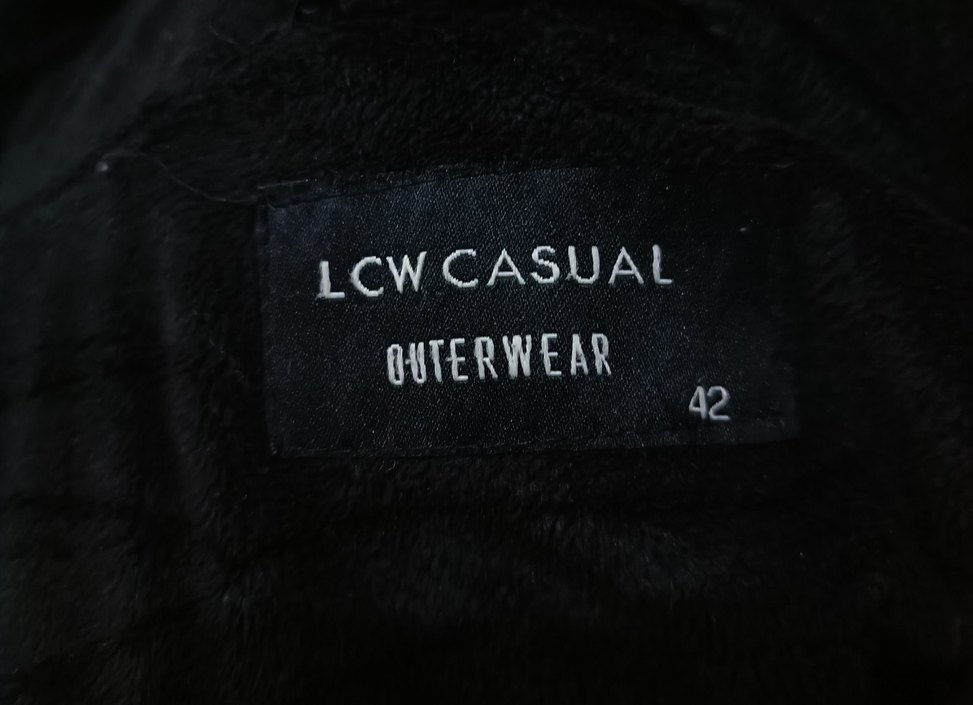 LCW Siyah İçi Polarlı Mont Ceket - Görsel 4