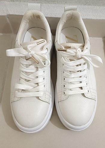 Zara Marka Kadın Spor Ayakkabı - Görsel 3