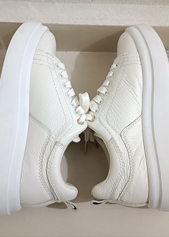 Zara Marka Kadın Spor Ayakkabı - Görsel 4