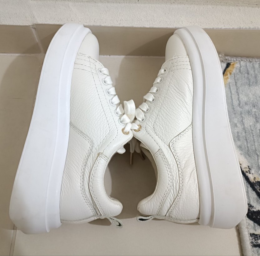 Zara Marka Kadın Spor Ayakkabı - Görsel 4