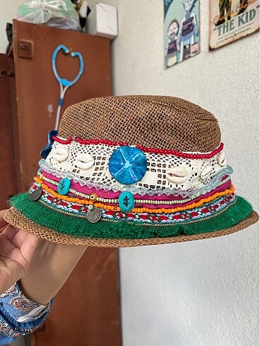 Beden el yapımı fötr şapka