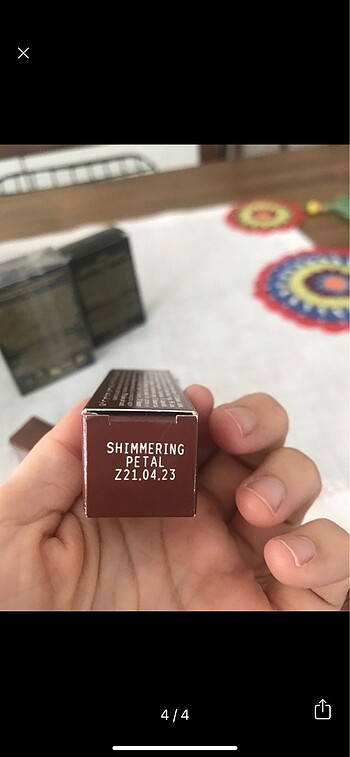 Beden pembe Renk Avon true dudak bakım yağı