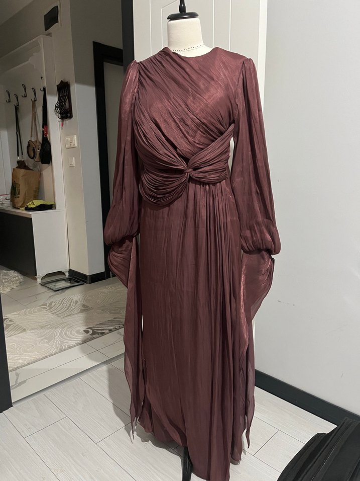 Kahverengi Uzun Kollu Drapeli Kadın Abiye Elbise - Görsel 4