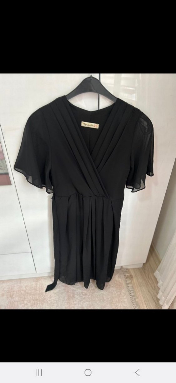 Siyah Transparan Kısa Kollu Uzun V Yaka Elbise - Görsel 3