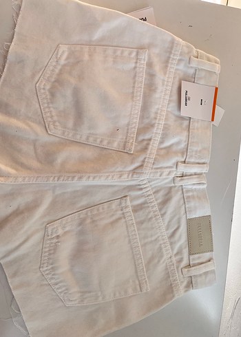 Kadın Beyaz Mini Denim Şort/Pull and bear kot şort