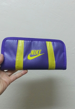 mor nike cüzdan