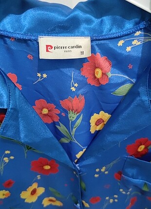 Uzun kollu Pierre Cardin kadın pijama. 