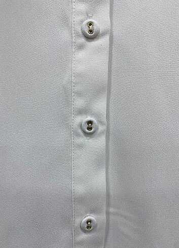 s Beden beyaz Renk Fular ve kumaş düğme detaylı gömlek 