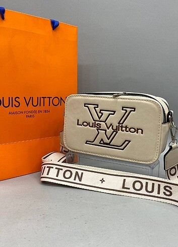 Louis Vuitton Askılı çanta 