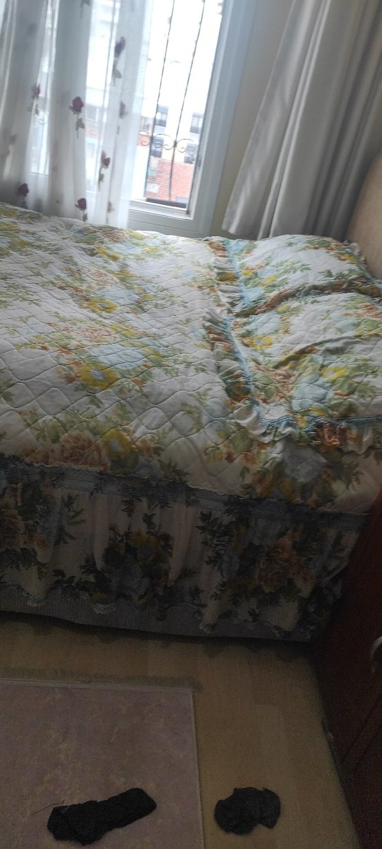 Pastel Renkli Çiçek Desenli Yatak Örtüsü - Görsel 4