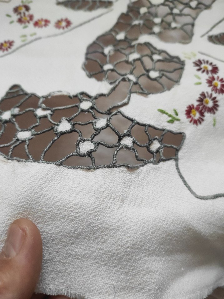 Nakışlı Beyaz kırlent yastık kılıfı - Görsel 4