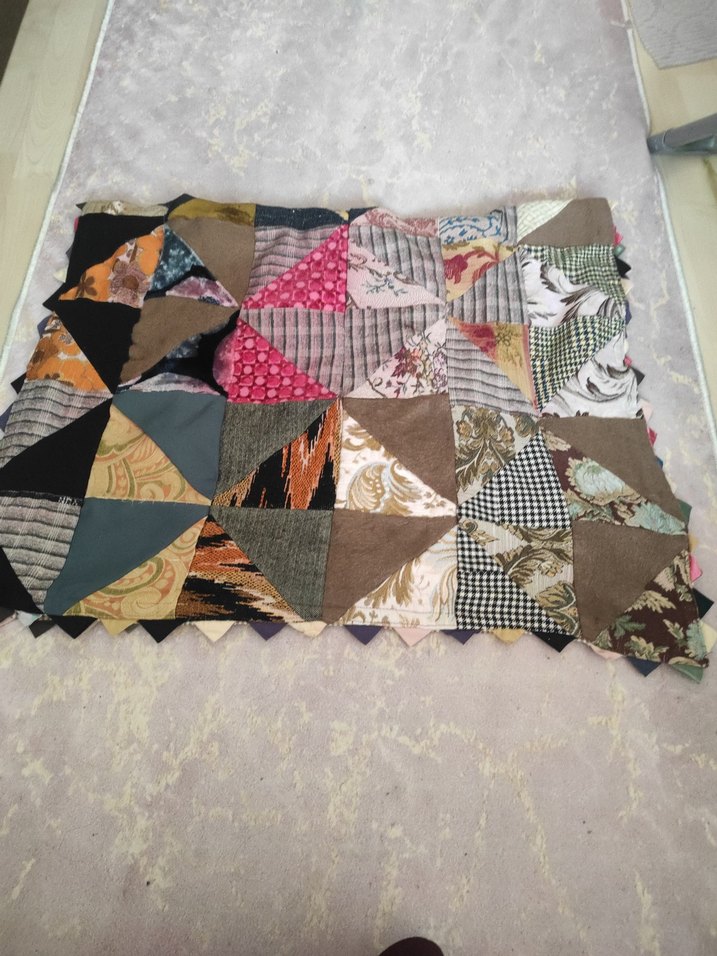 kırk yama seccade batanye yolluk da olur - Görsel 4