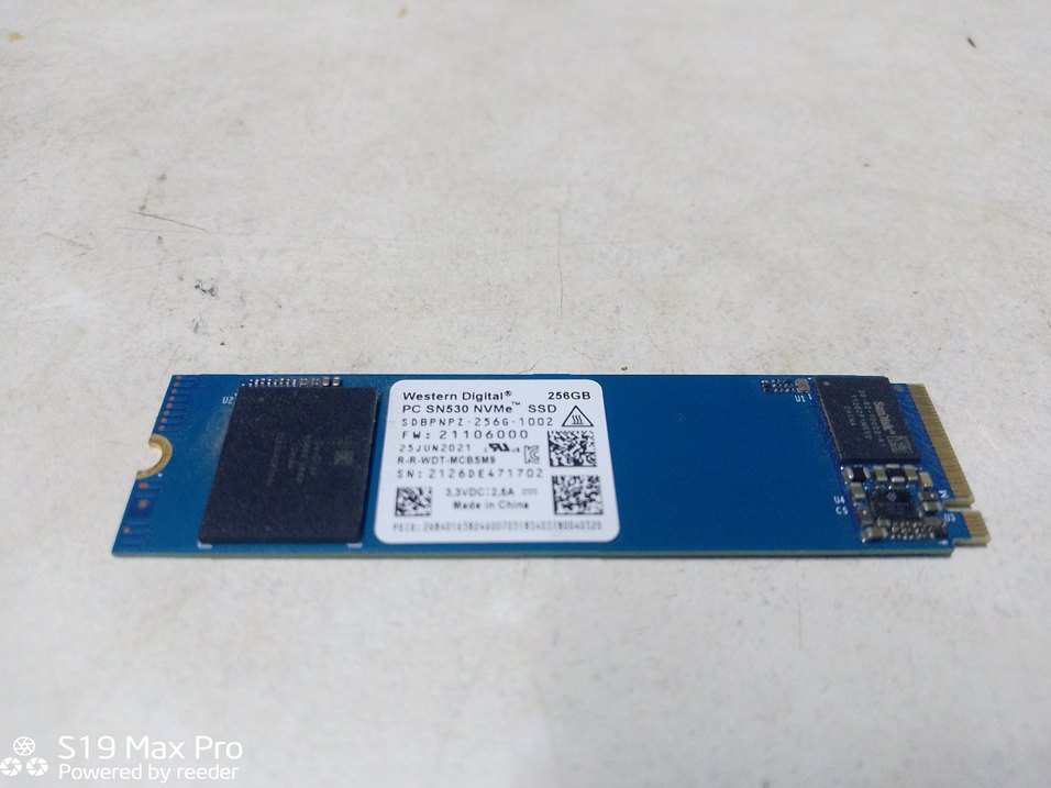Western digital 256 GB M2 SSD - Görsel 2