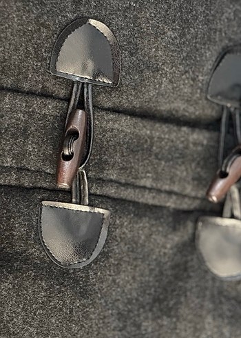 Gri Kapüşonlu Erkek Çocuk Kabanı - Görsel 5