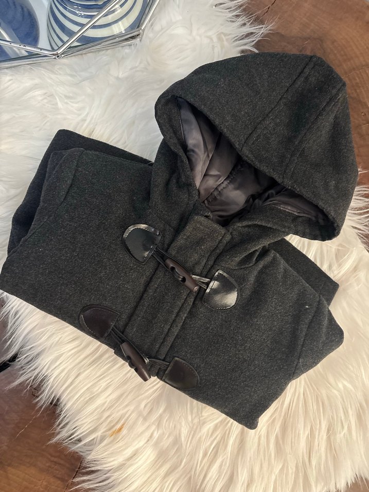 Gri Kapüşonlu Erkek Çocuk Kabanı - Görsel 3