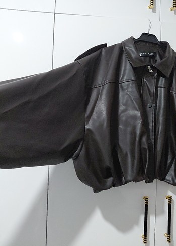 Balon Kesim Yarasa Kol Deri Ceket - Görsel 4