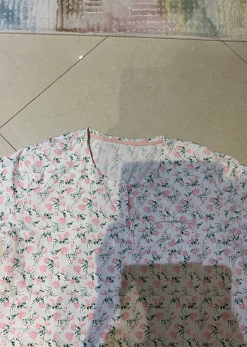 Çiçek desenli gecelik - Görsel 3