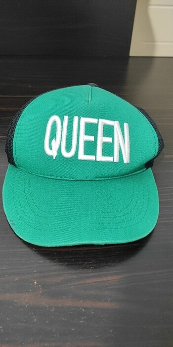 Queen yazılı LCW şapka