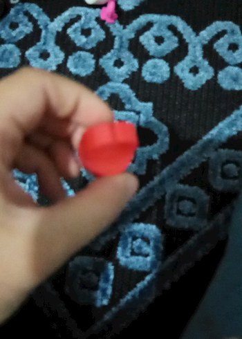 Kırmızı Makyaj Süngeri - Görsel 3