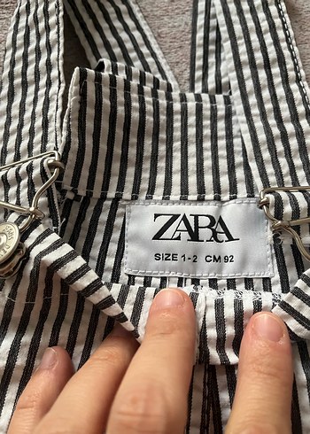 Gri Nakışlı Erkek Çocuk Askılı Tulum - Görsel 2