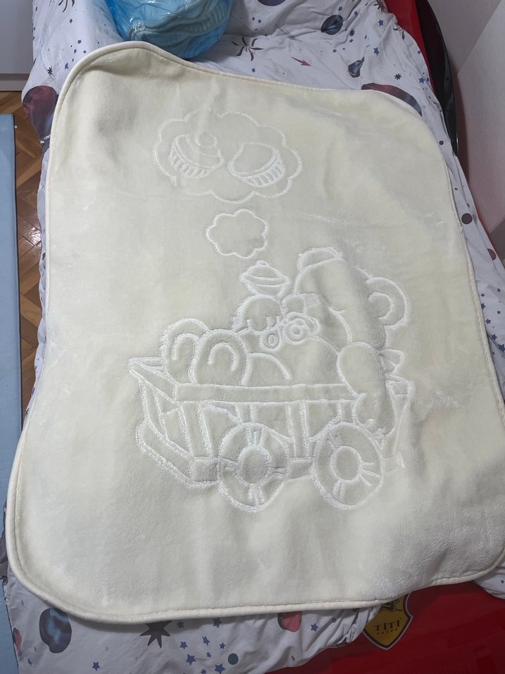 Krem Desenli Bebek Battaniyesi - Görsel 2