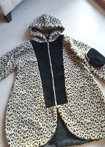 Kapüşonlu Leopar Desenli Uzun Kadın Mont