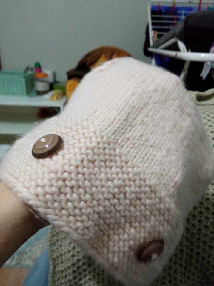 Düğmeli Bej Kadın Örgü Bere - Görsel 2