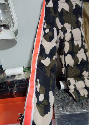 Kapüşonlu Kamuflaj DesenliKışlık Mont - Görsel 6