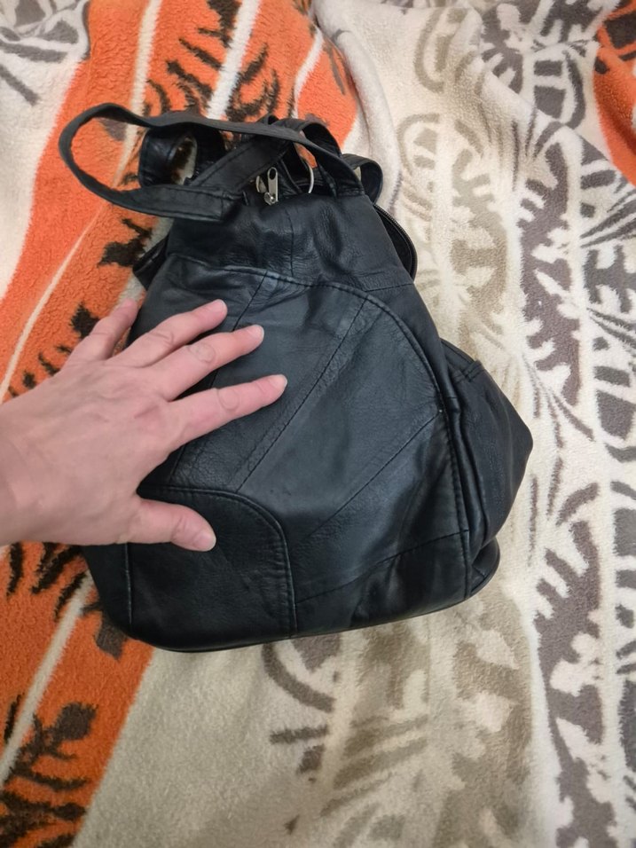 Kadın Siyah Deri Sırt Çantası - Görsel 4