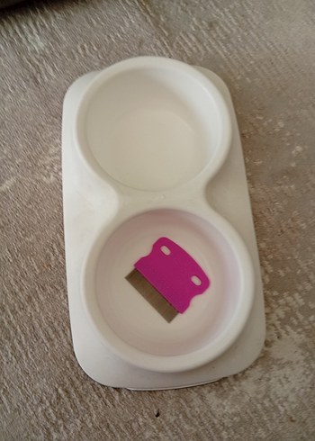 Pembe Kedi Tüyü Tarağıve mama kabı