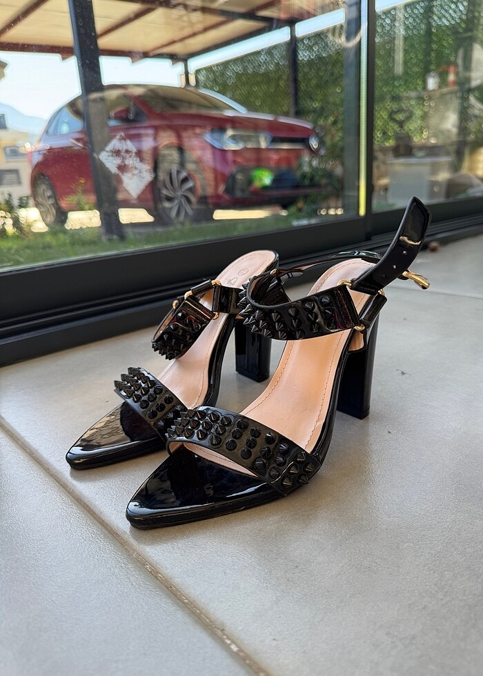 Guja siyah topuklu ayakkabı - Görsel 2
