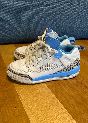Beyaz Mavi Bağcıklı Basketbol Ayakkabısı - Görsel 3