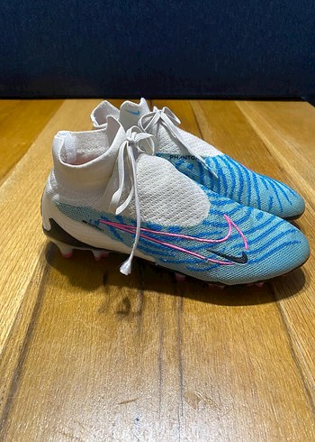 Nike Erkek Mavi Bağcıklı Futbol Ayakkabısı