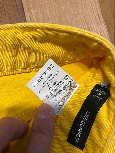 l Beden sarı Renk Dsquared kadın şort etiketli