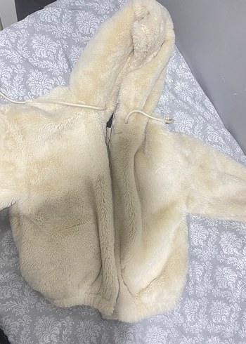 40 Beden Beyaz Yumuşak Dokulu Midi Peluş Mont