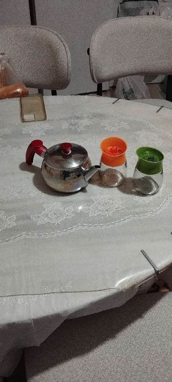 Çok Renkli Çaydanlık ve Baharat Öğütücüler - Görsel 4