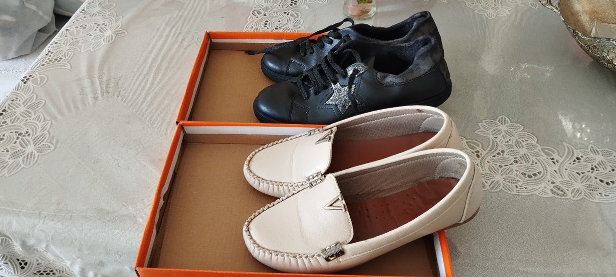 Beyaz Tokalı Kadın Düz Deri Ayakkabı - Görsel 4