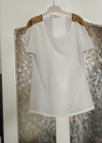 Zincir Detaylı Beyaz Mini Bluz - Görsel 7