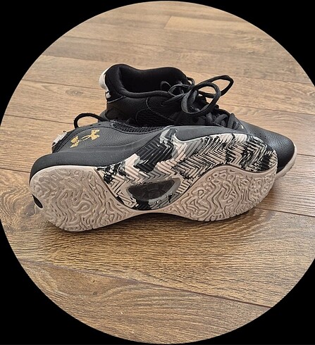 Skechers Under armour