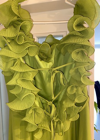 Yeşil Uzun Volanlı Straplez Elbise - Görsel 6