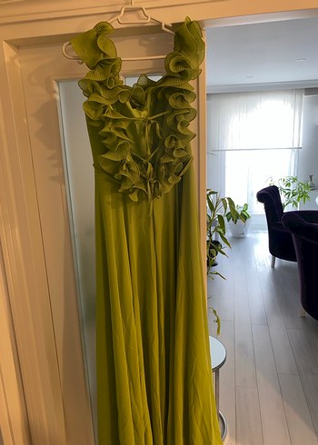 Yeşil Uzun Volanlı Straplez Elbise - Görsel 5