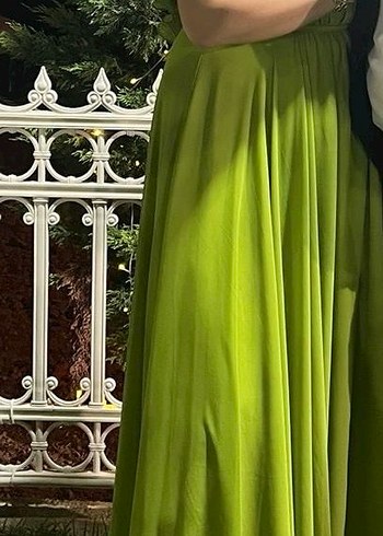 Yeşil Uzun Volanlı Straplez Elbise - Görsel 8