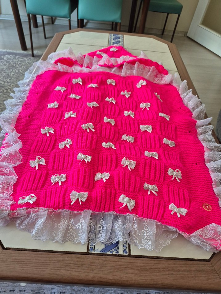 Nakışlı Pembe Örgü Bebek Battaniyesi - Görsel 4